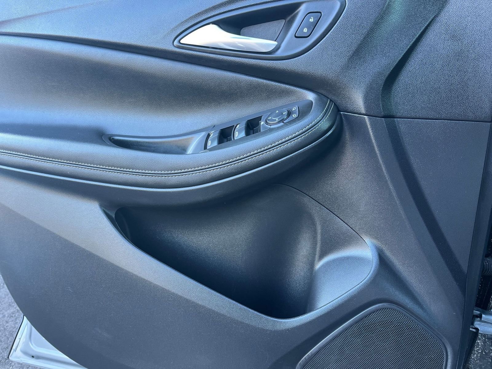 Used 2025 Buick Encore GX Preferred image 18