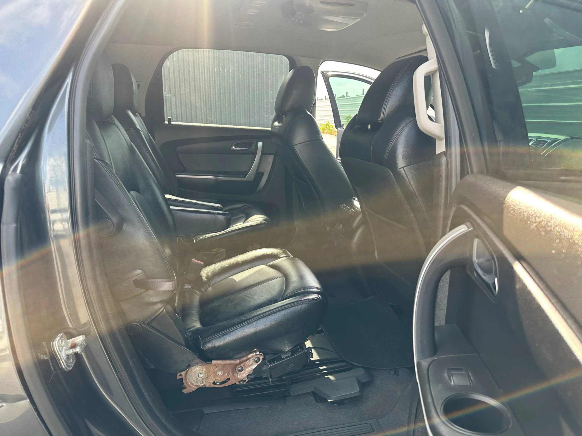 Used 2012 GMC Acadia SLE w/ LPO, 'HIT The Road' Package image 15