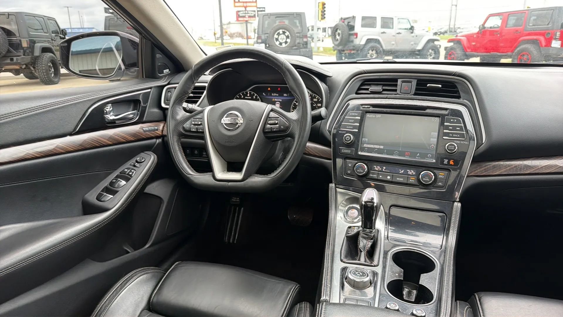 Used 2018 Nissan Maxima Platinum image 47