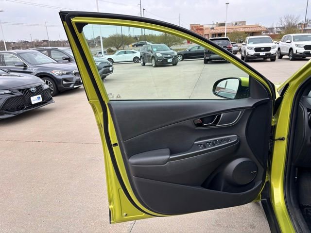 Used 2020 Hyundai Kona Limited image 10