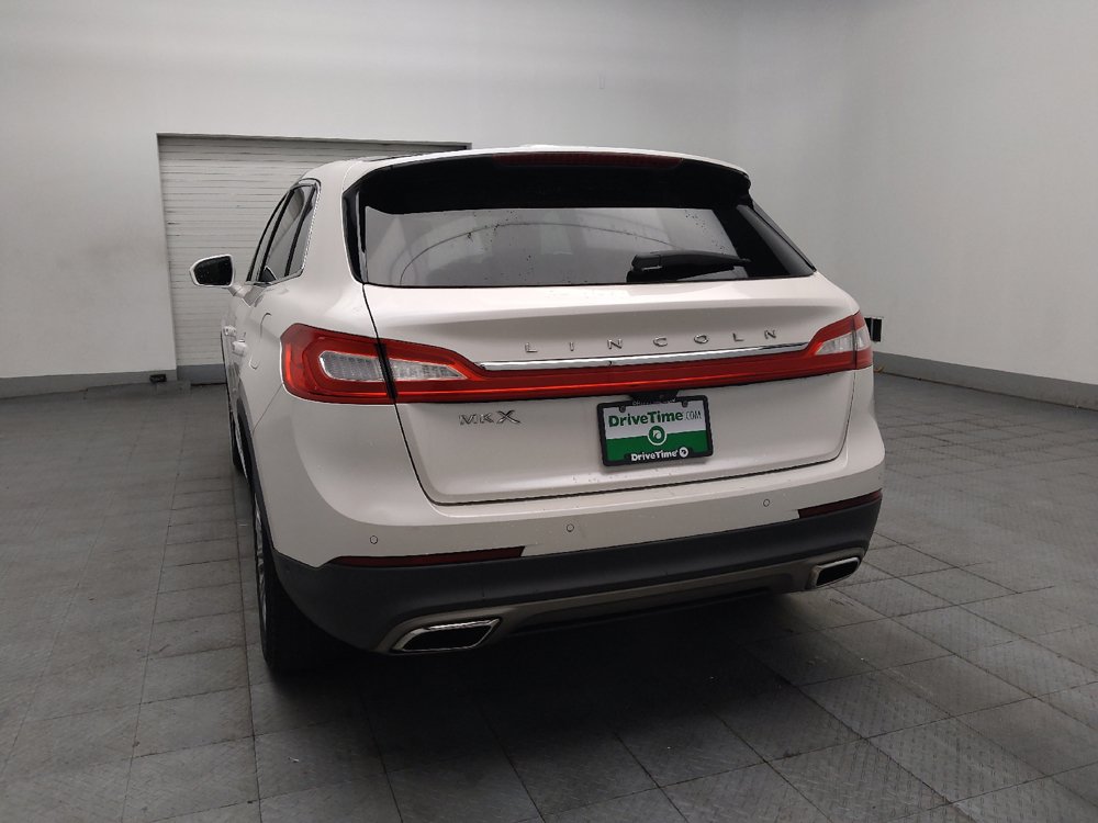 Used 2017 Lincoln MKX Reserve w/ Luxury Package FWD image 6