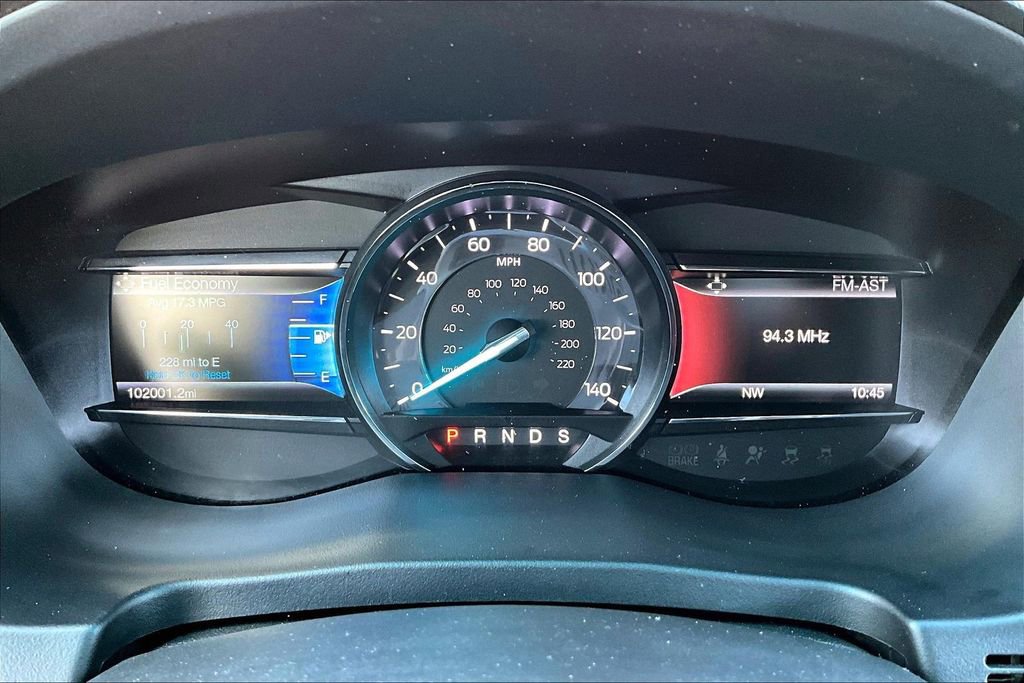 Used 2017 Ford Explorer XLT w/ Equipment Group 201A image 22