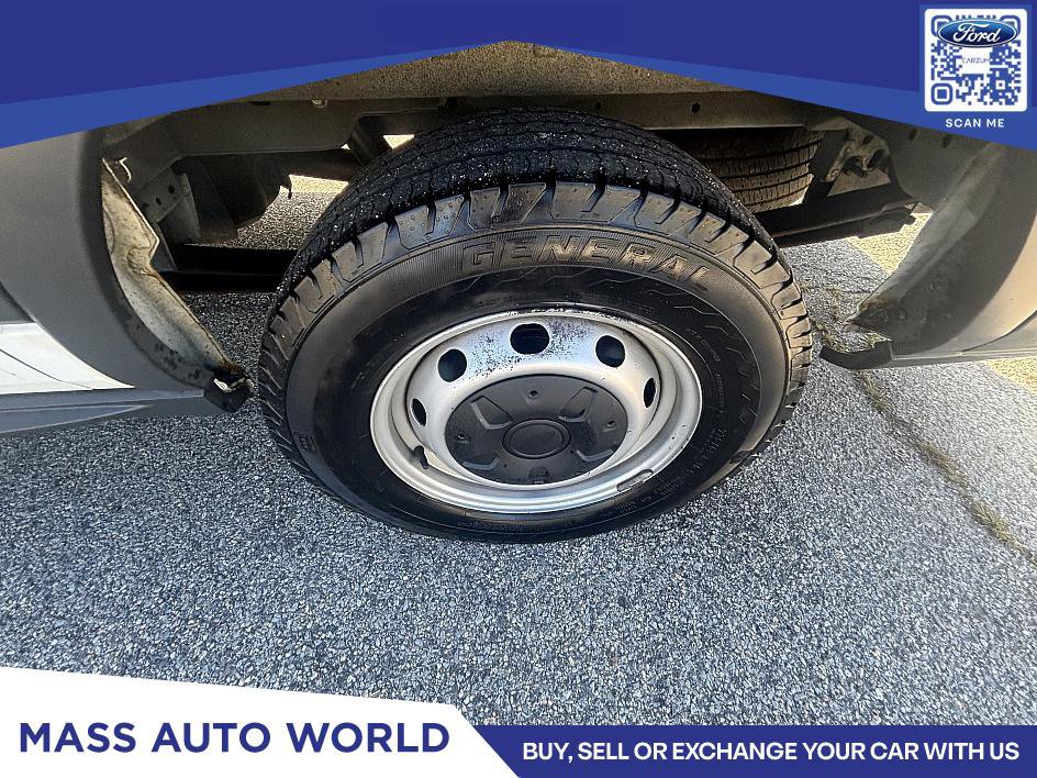 Used 2017 Ford Transit 250 130 Low Roof image 2