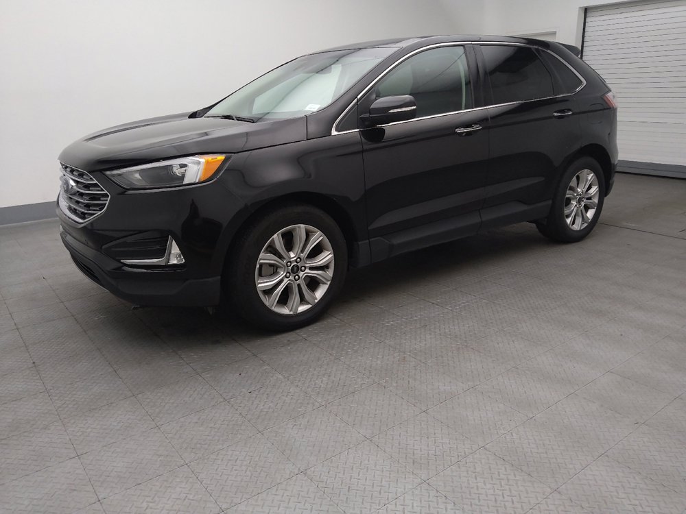 Used 2024 Ford Edge Titanium image 2