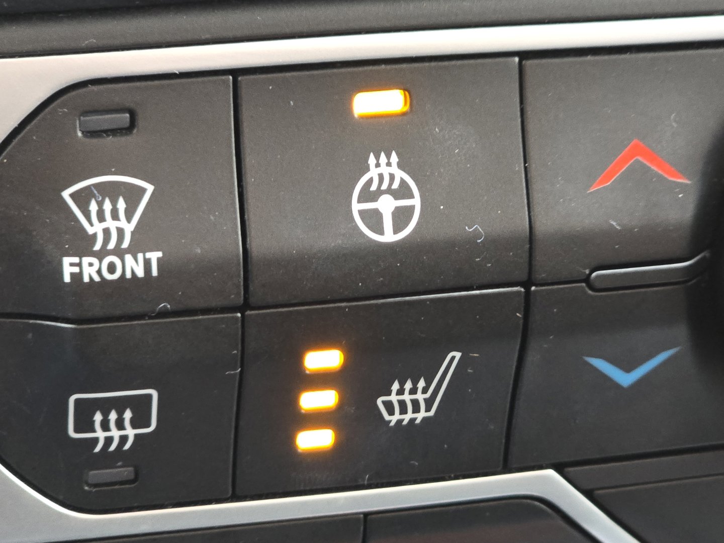 Used 2024 Jeep Wrangler Unlimited Rubicon w/ Safety Group image 10