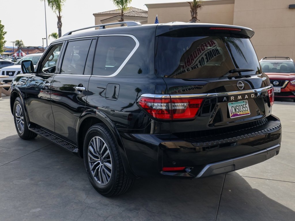 Used 2023 Nissan Armada SL w/ Captain's Chairs Package image 7