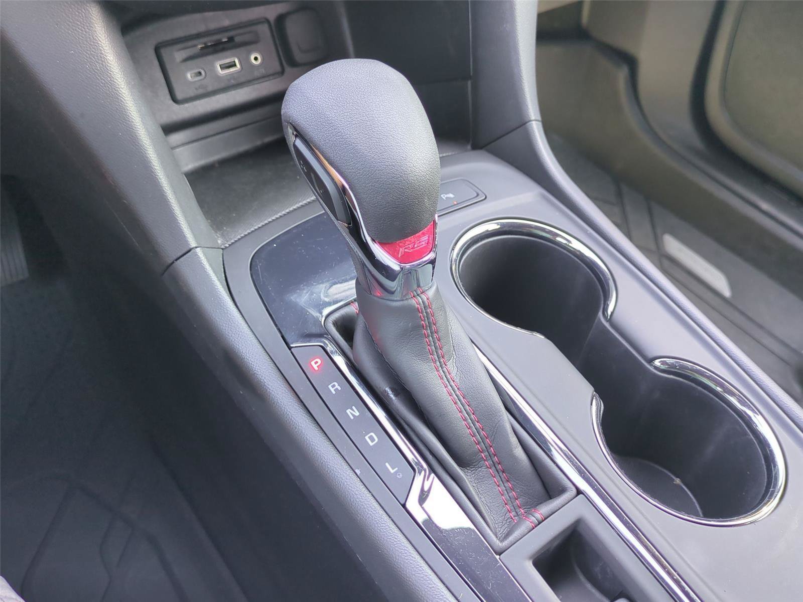 Used 2024 Chevrolet Equinox RS w/ RS Leather Package FWD image 30