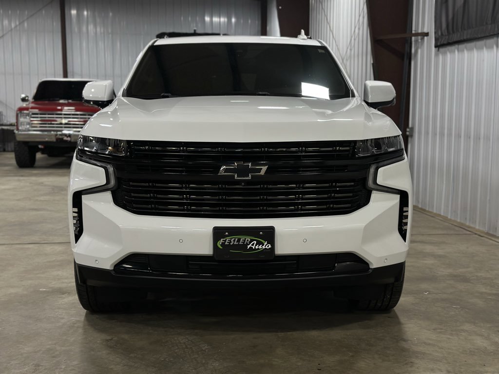Used 2022 Chevrolet Tahoe RST w/ Luxury Package image 3