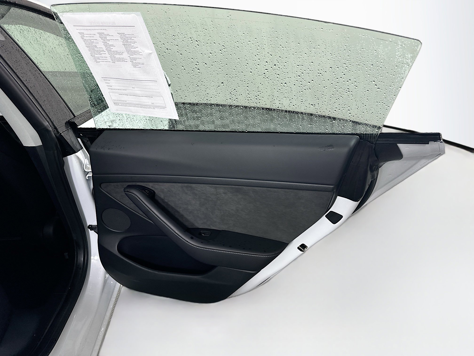 Used 2023 Tesla Model 3 Standard Range image 30