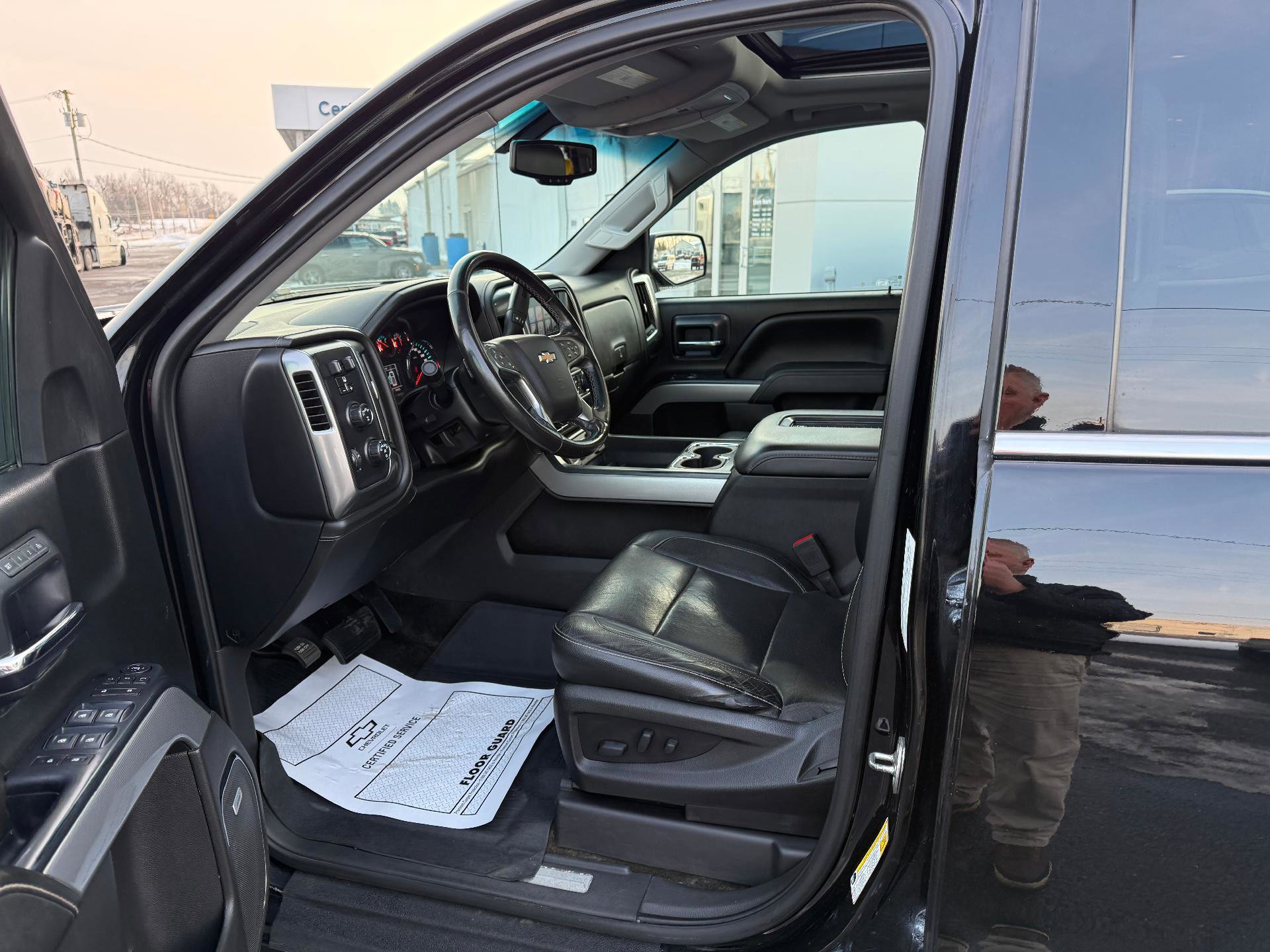 Used 2018 Chevrolet Silverado 1500 LTZ image 11