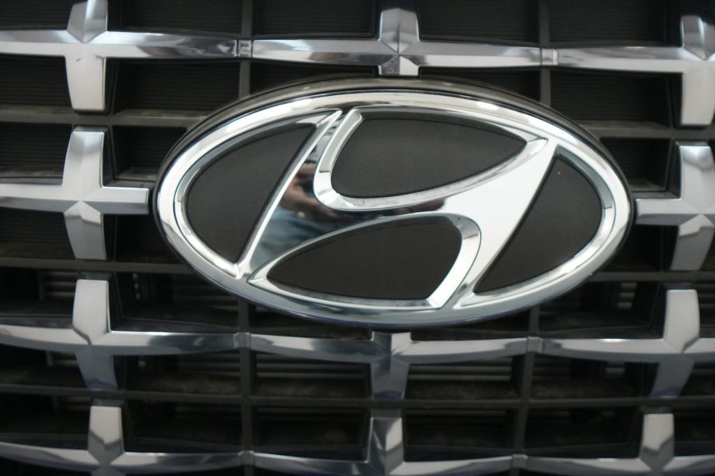 New 2025 Hyundai Venue Limited image 18