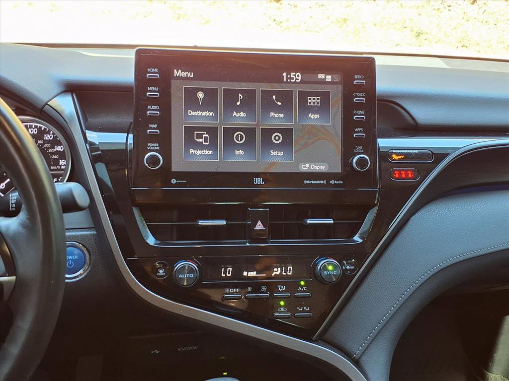 Used 2022 Toyota Camry XLE image 15