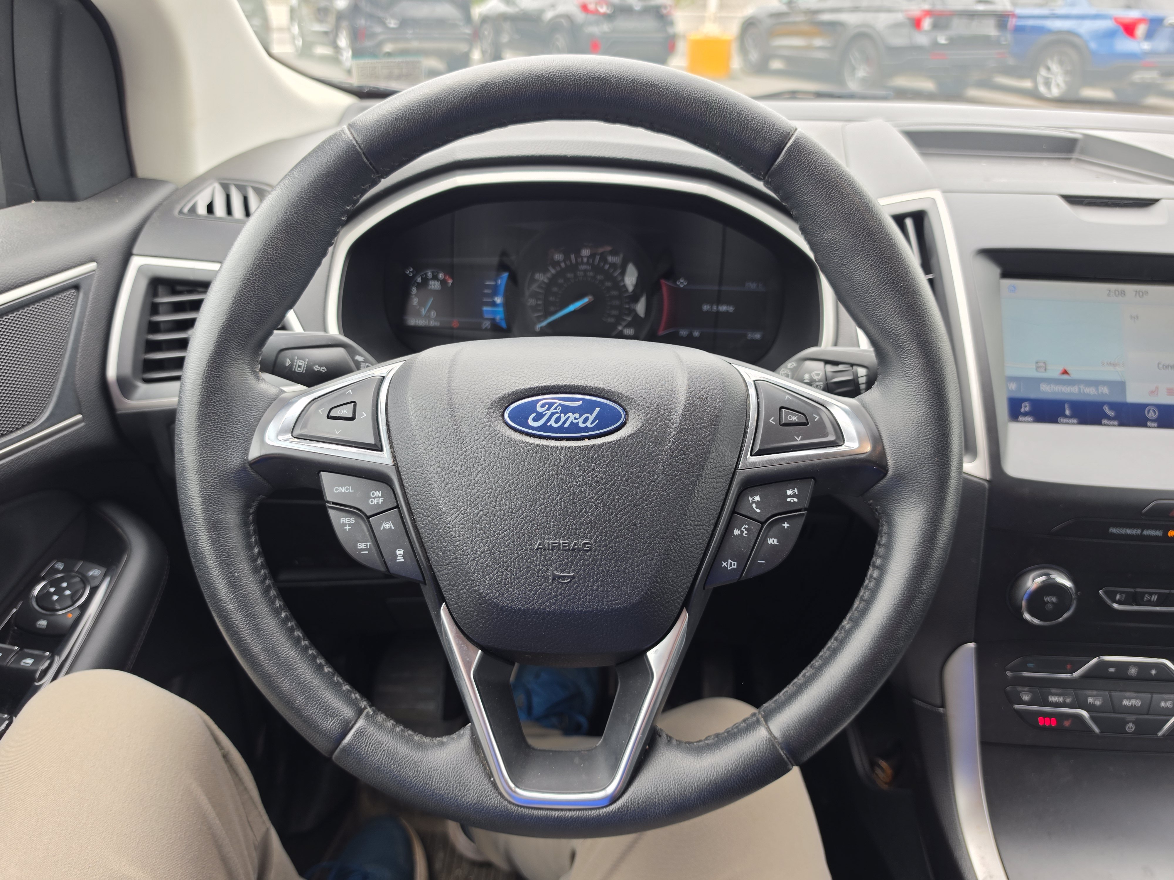 Used 2020 Ford Edge SEL w/ Convenience Package AWD/4WD image 19