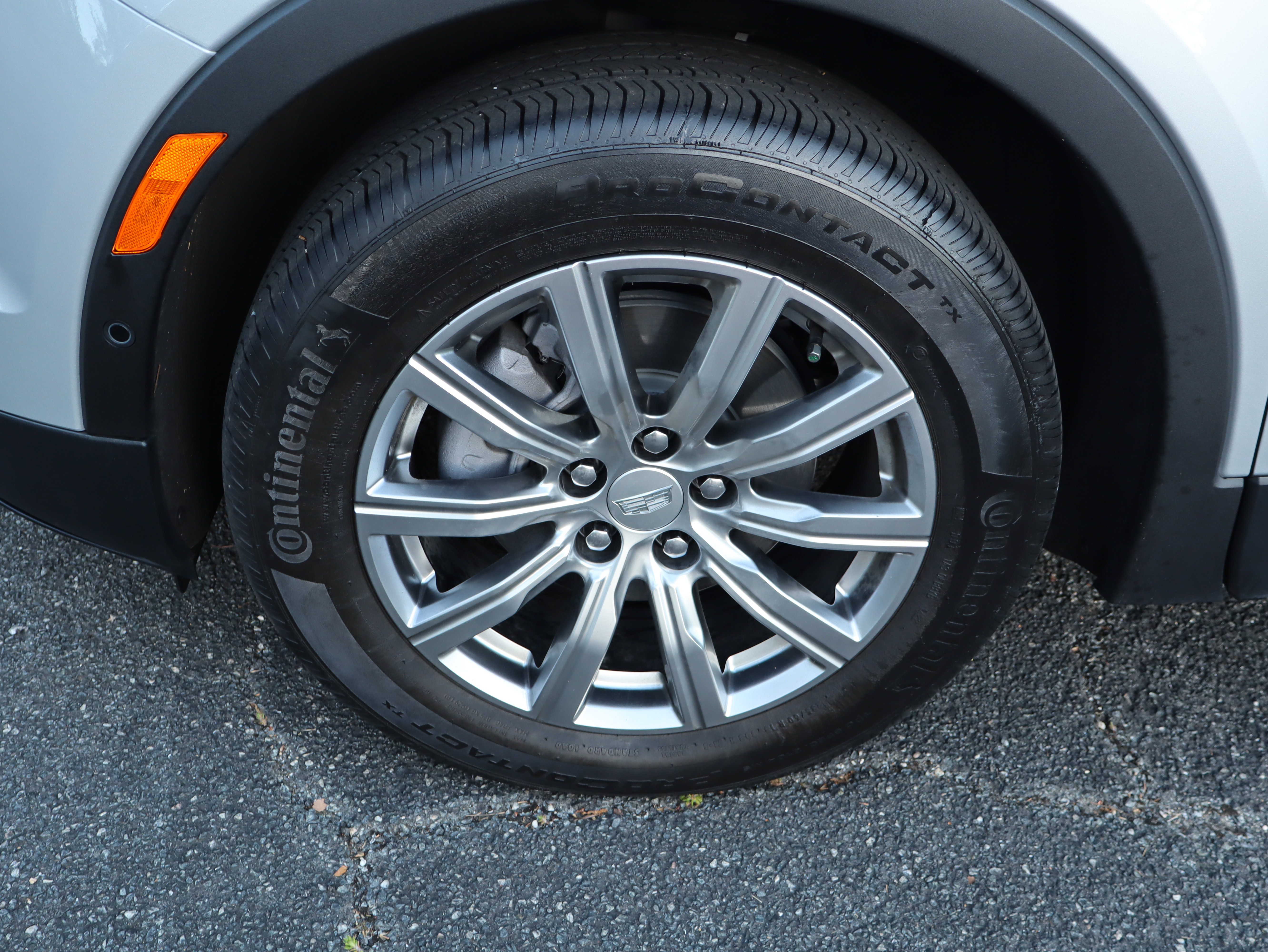 Used 2022 Cadillac XT4 Premium Luxury w/ Enhanced Visibility Package image 13