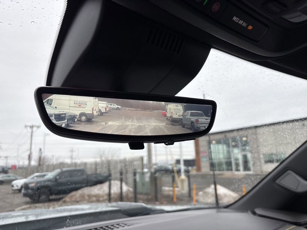 Used 2024 Chevrolet Silverado 2500 ZR2 w/ Technology Package image 37