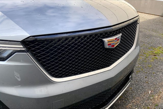 Used 2025 Cadillac XT6 Sport AWD/4WD image 31
