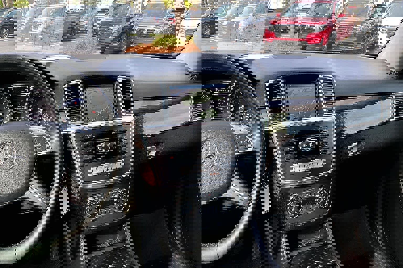 Used 2013 Mercedes-Benz ML 350 4MATIC image 6