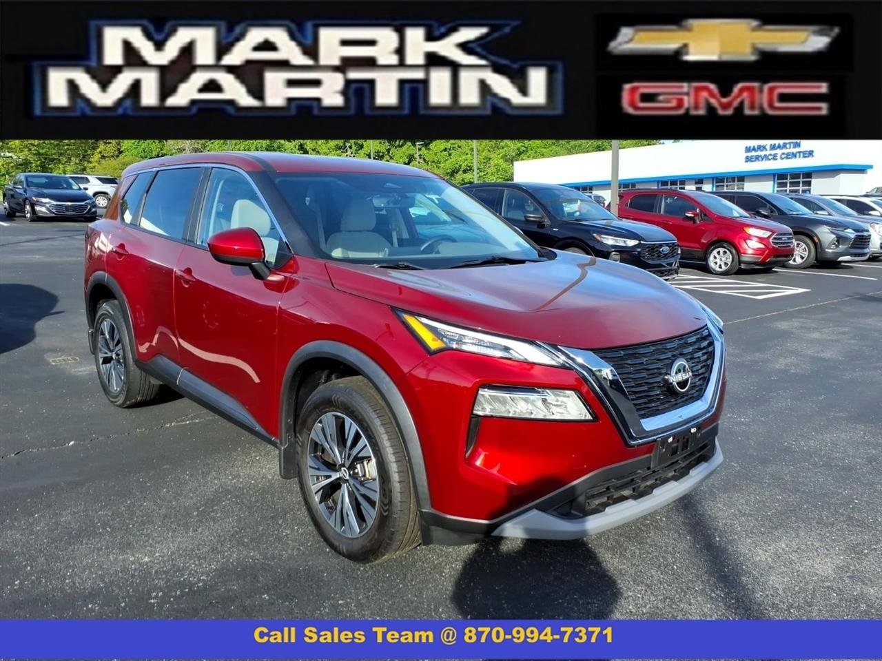 Used 2023 Nissan Rogue SV FWD image 1