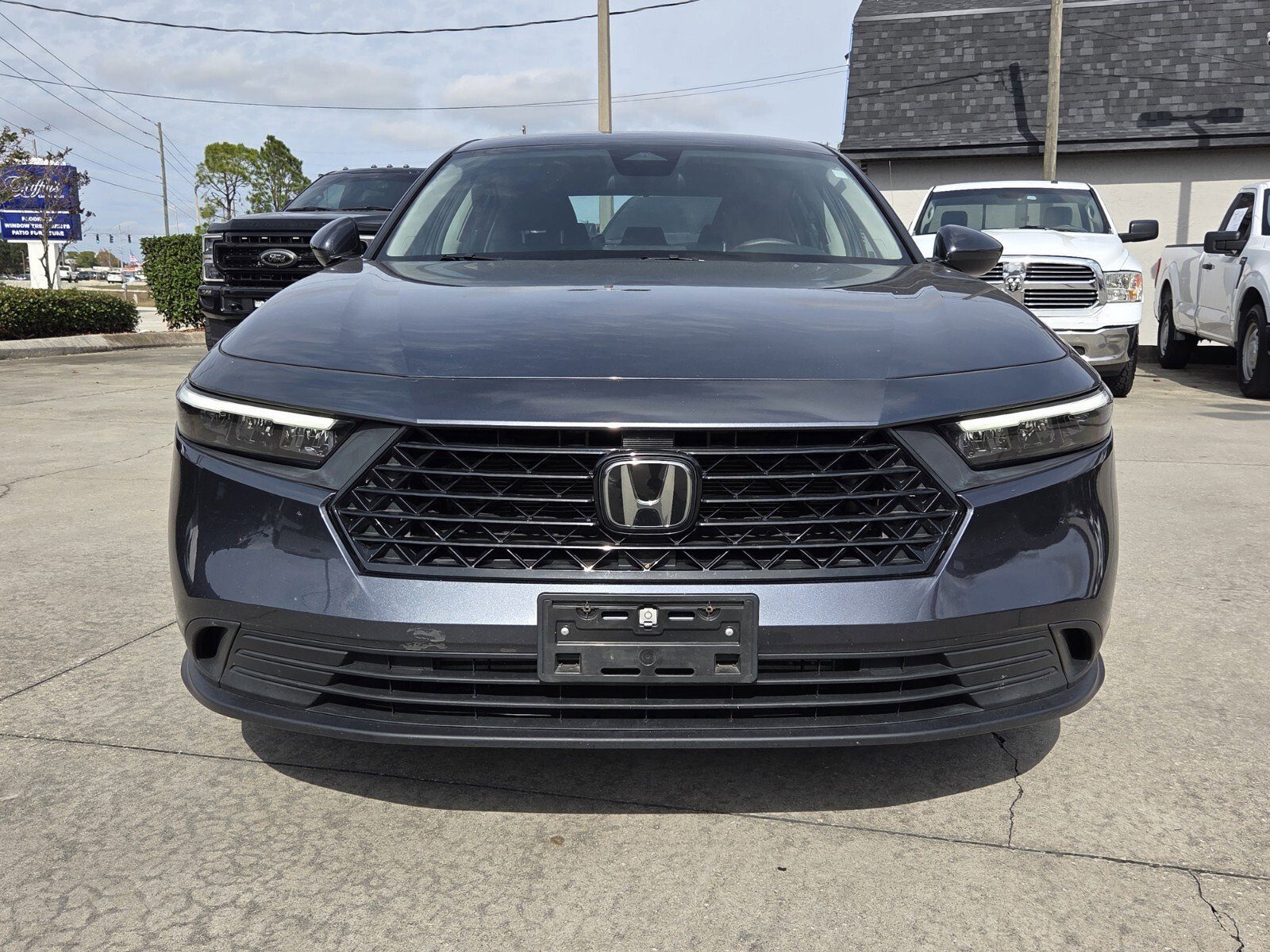 Used 2023 Honda Accord LX image 2