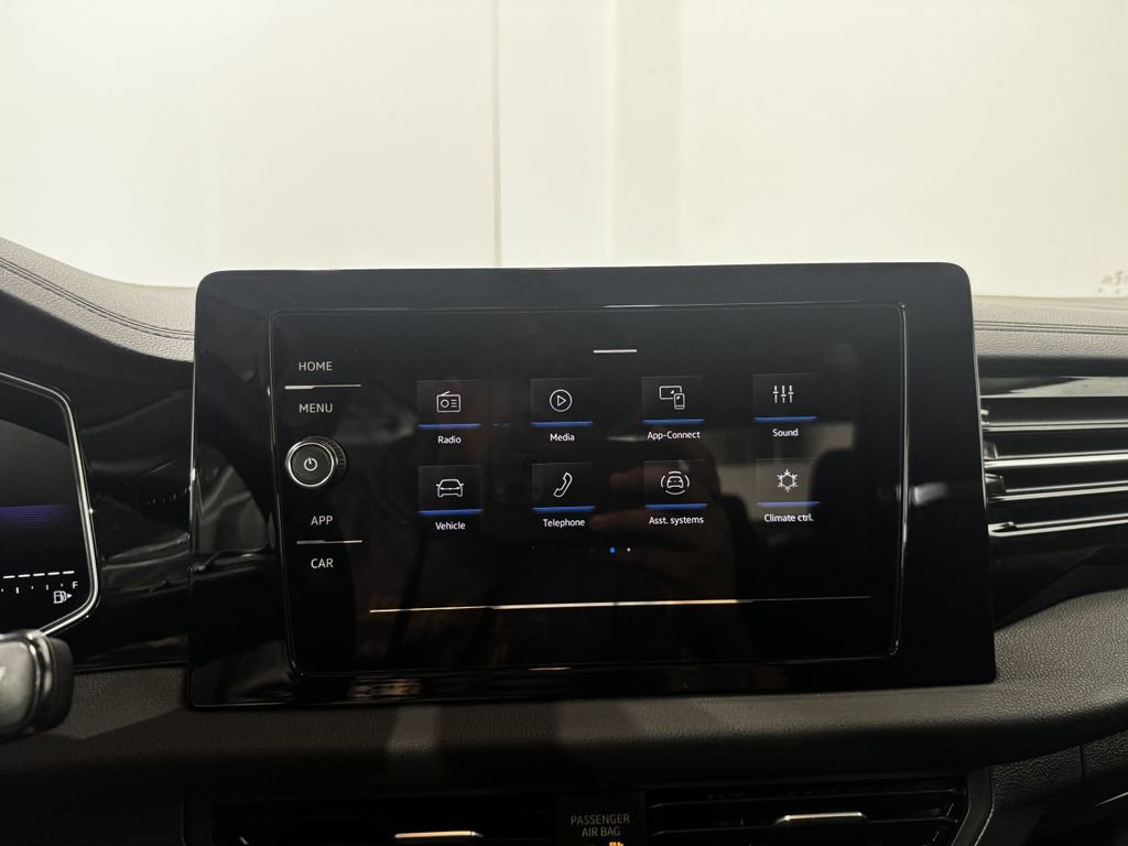 Used 2025 Volkswagen Jetta S FWD image 3