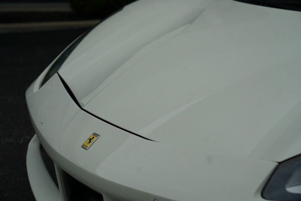 Used 2017 Ferrari 488 GTB RWD image 5