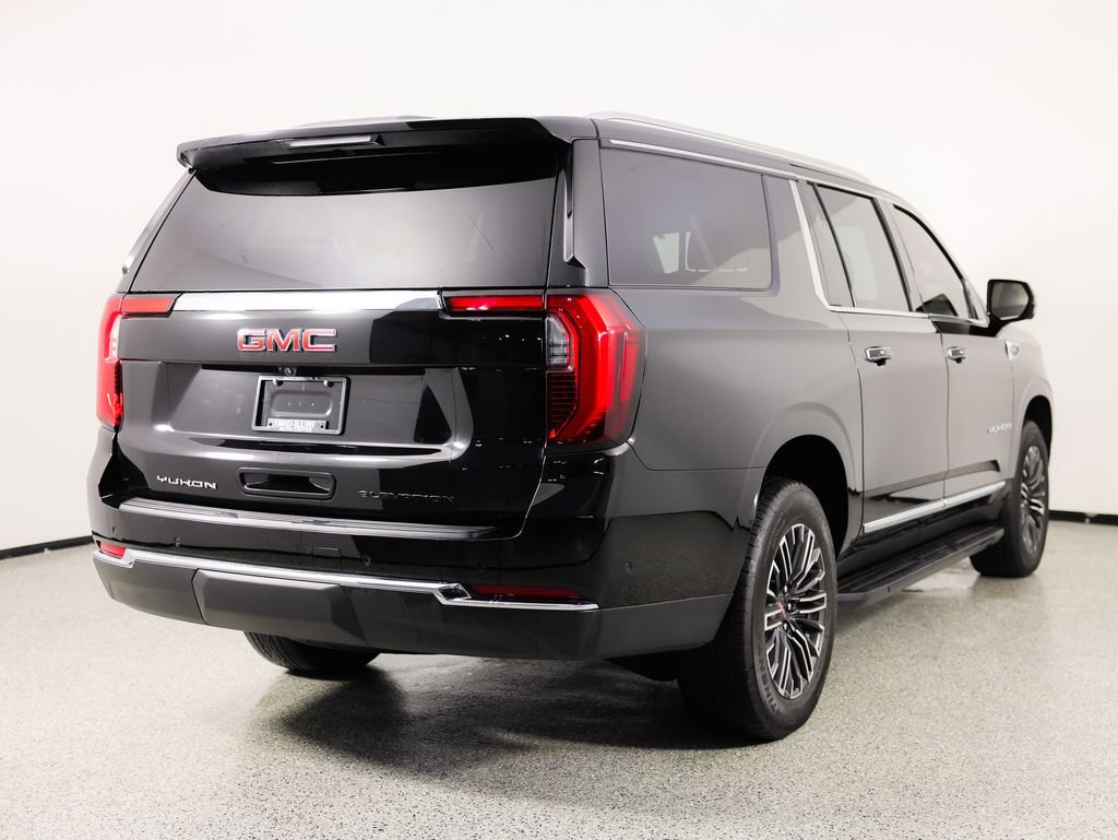 Used 2025 GMC Yukon XL Elevation image 9