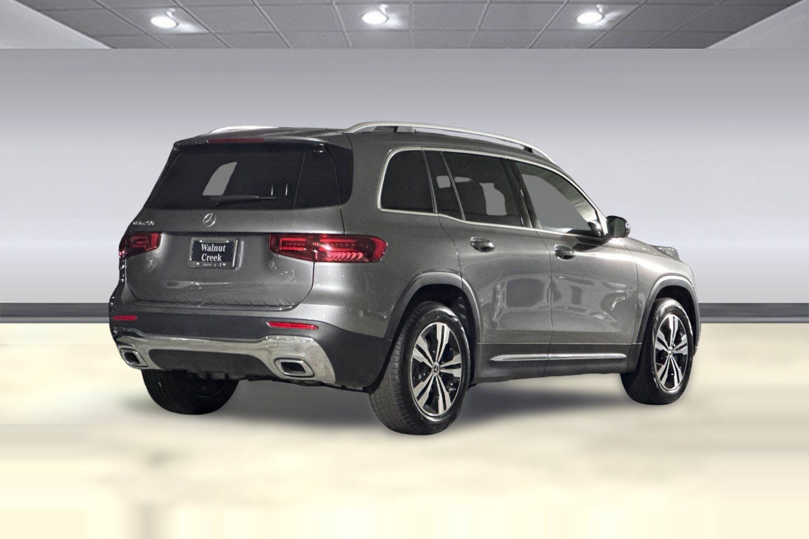 New 2026 Mercedes-Benz GLB 250 image 8