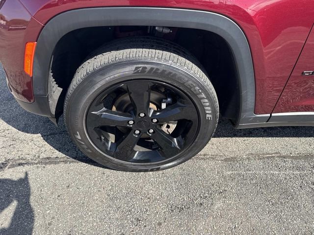 Used 2023 Jeep Grand Cherokee Altitude image 15
