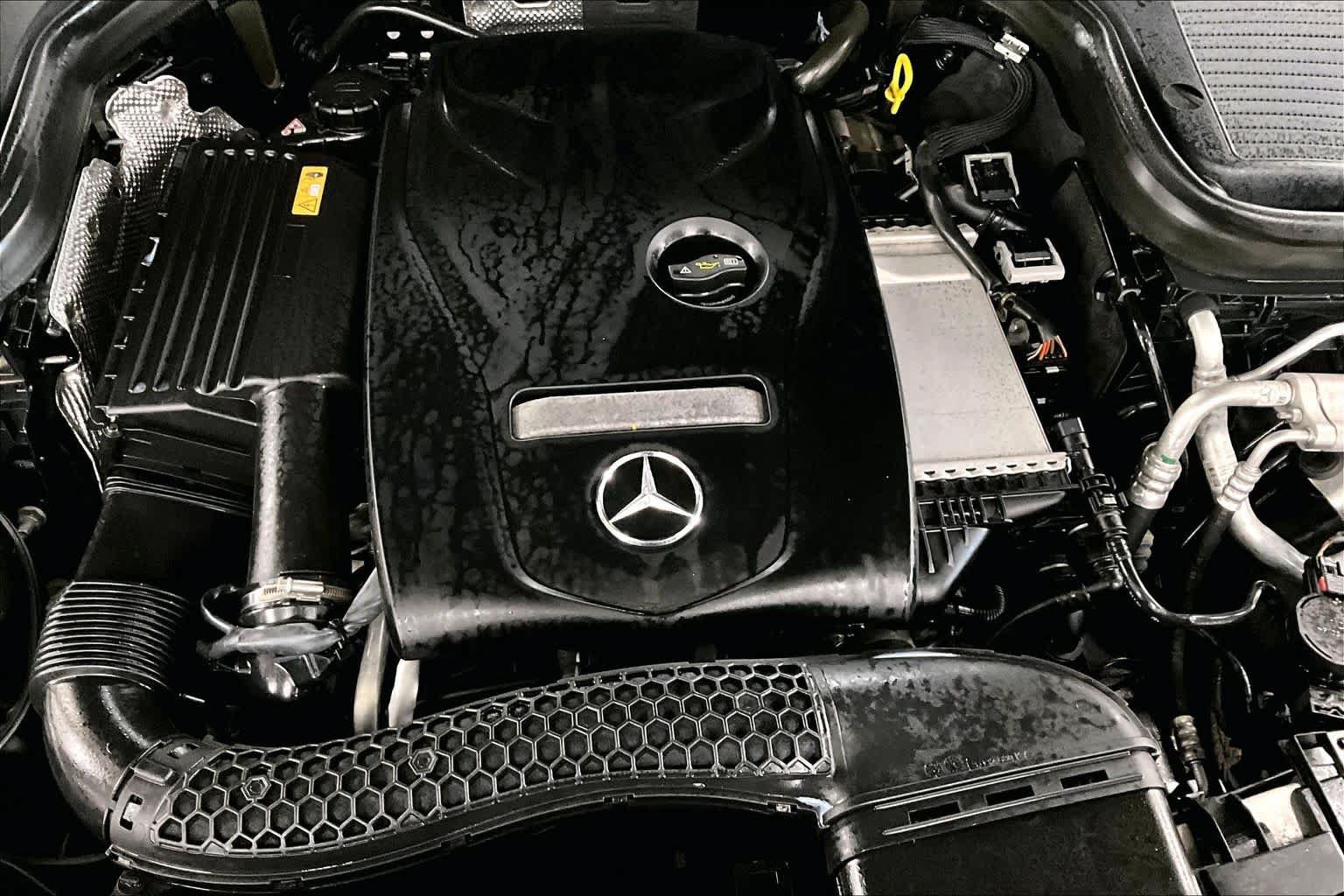 Used 2017 Mercedes-Benz GLC 300 4MATIC image 31