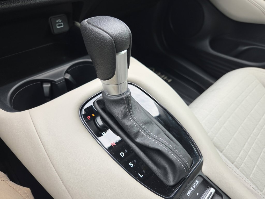 Used 2025 Honda HR-V LX image 38