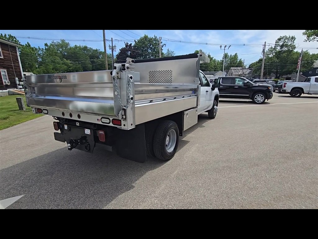 Used 2025 Chevrolet Silverado 3500 W/T w/ WT Convenience Package AWD/4WD image 8