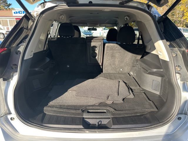 Used 2018 Nissan Rogue SV image 7