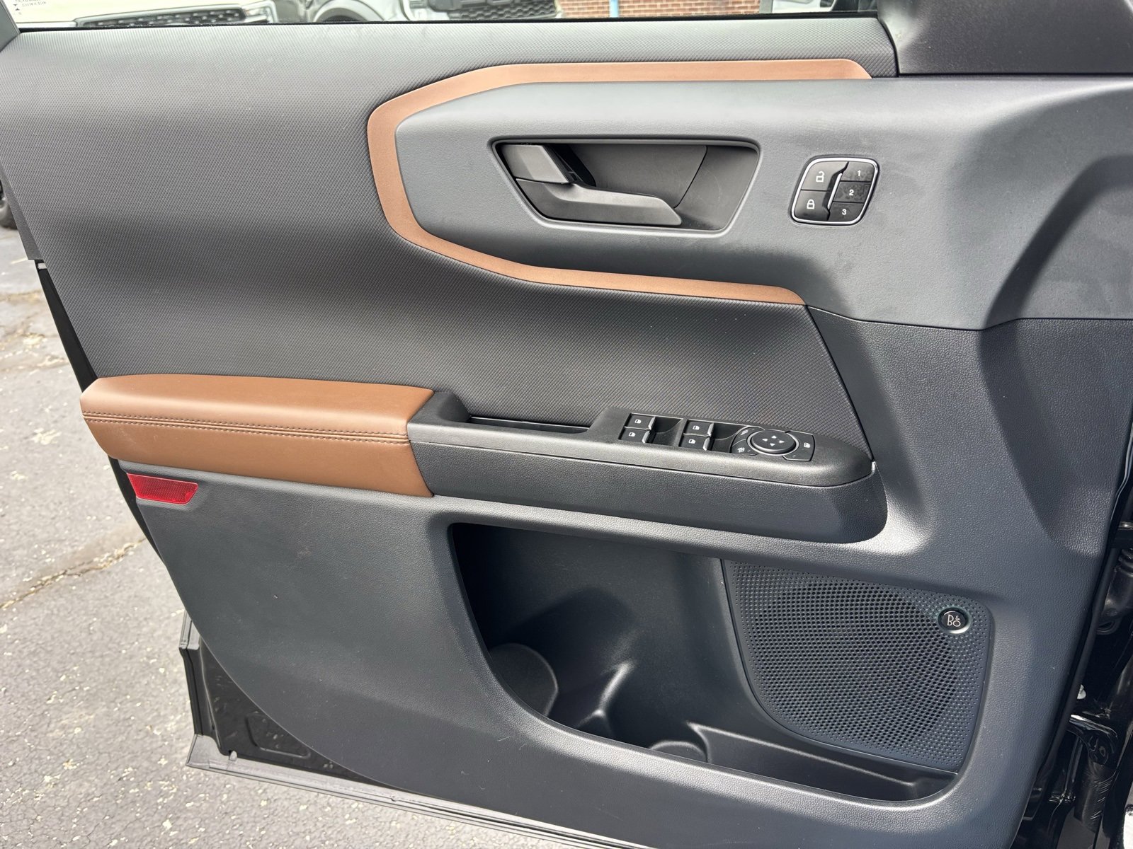 Used 2024 Ford Bronco Sport Outer Banks w/ Tech Package image 16