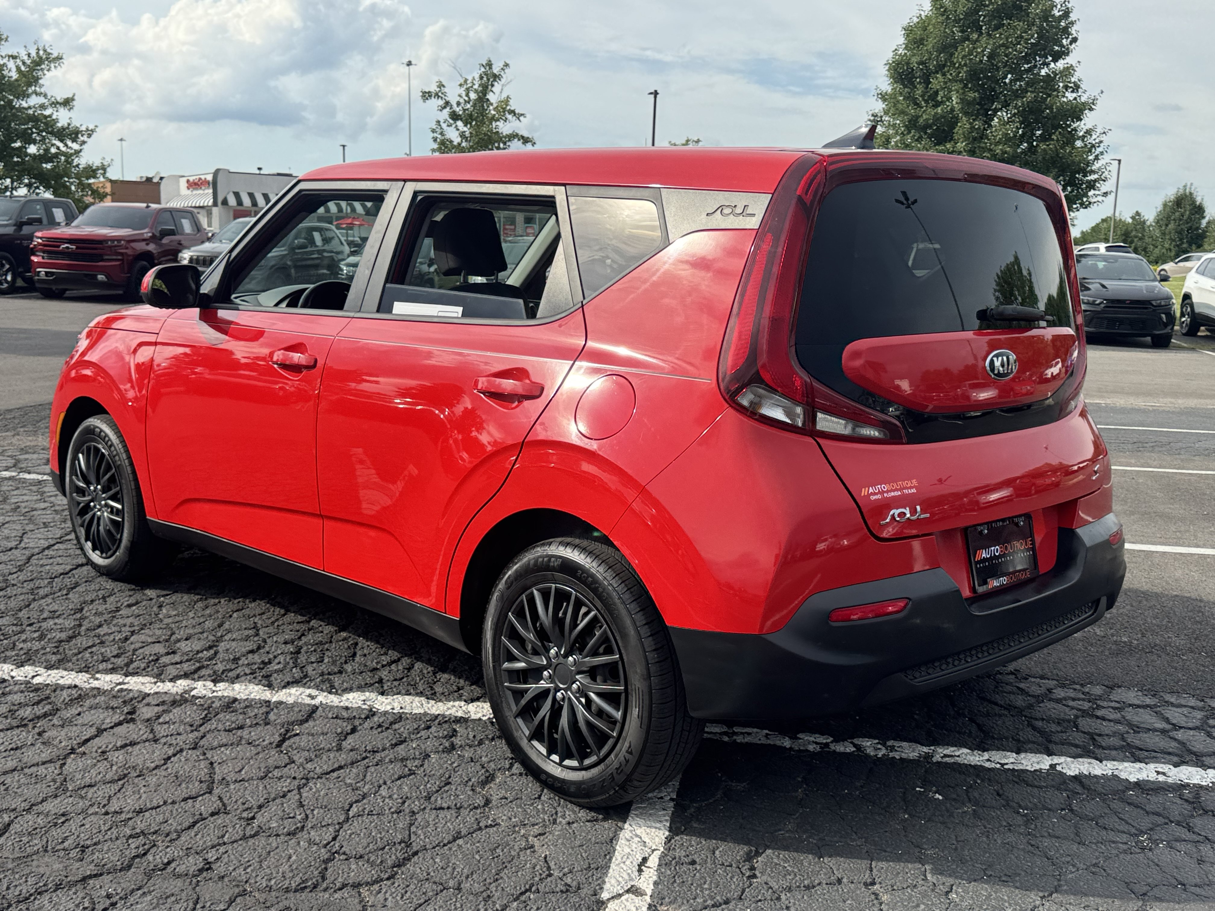 Used 2020 Kia Soul LX FWD image 11