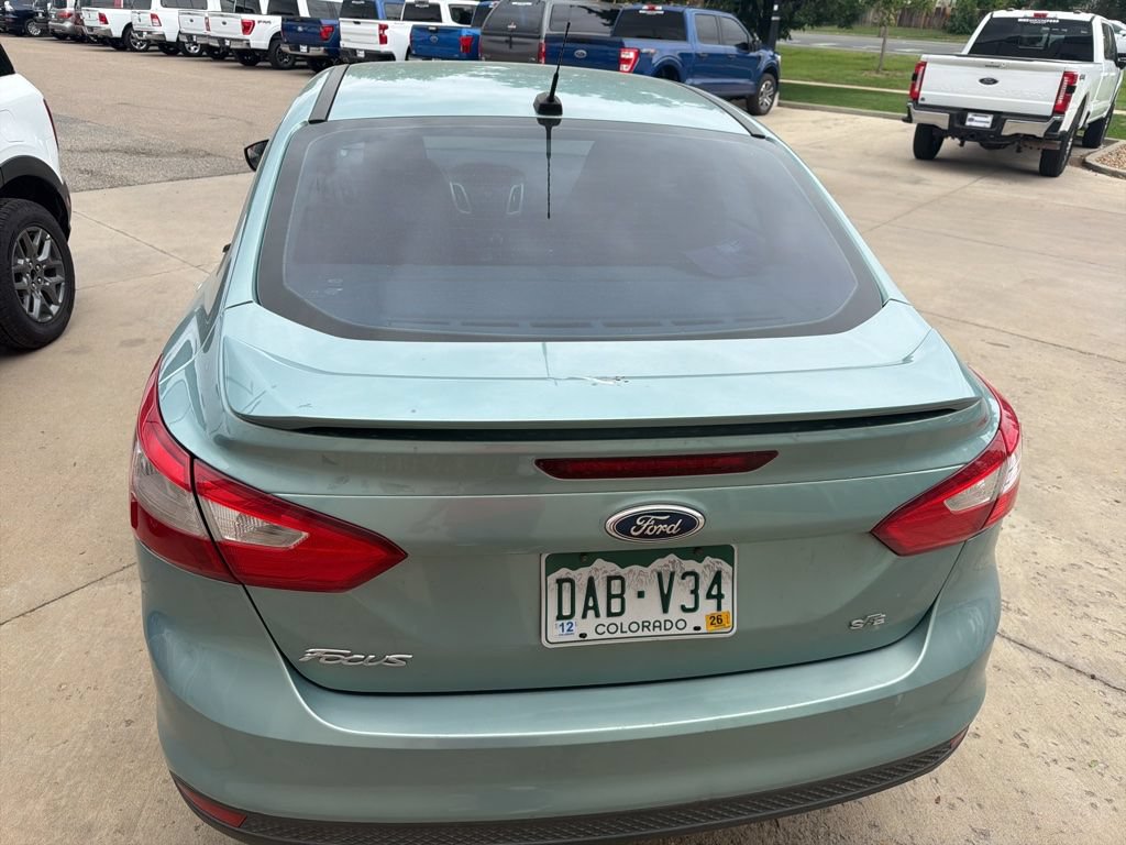 Used 2012 Ford Focus SE w/ SE Winter Pkg FWD image 5