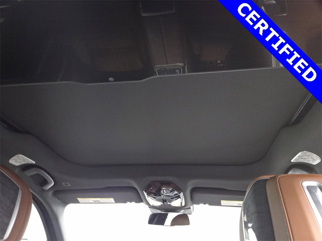 Used 2024 BMW 760i xDrive w/ Executive Package image 17