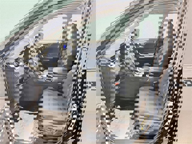 Used 2025 Toyota RAV4 XLE image 14