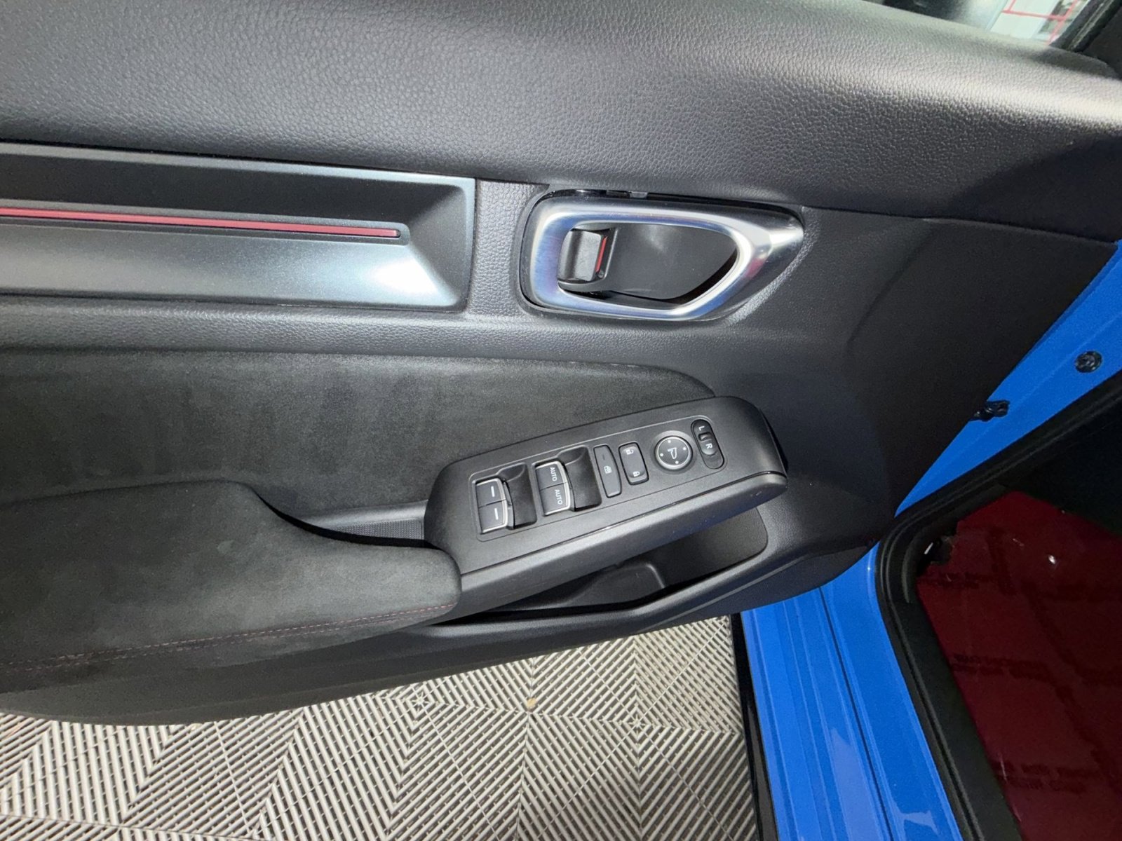 Used 2023 Honda Civic Type R image 15