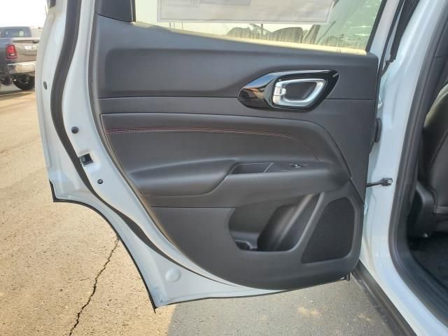 New 2025 Jeep Compass Trailhawk w/ Trailhawk Elite Group image 23