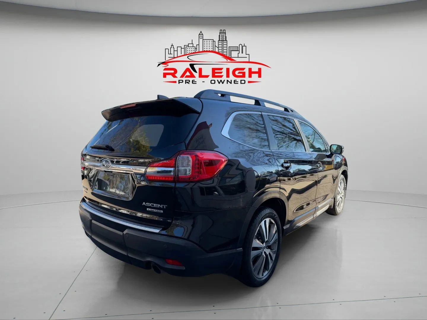 Used 2019 Subaru Ascent Limited w/ Popular Package #3 image 5
