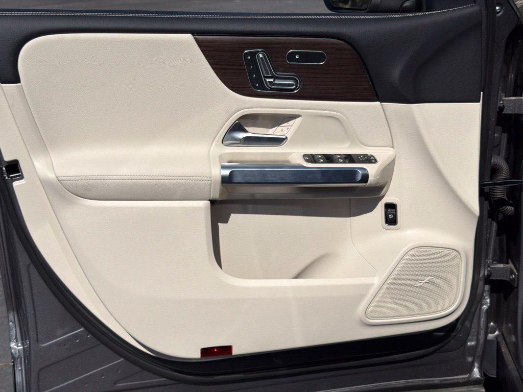 New 2026 Mercedes-Benz GLB 250 4MATIC image 18