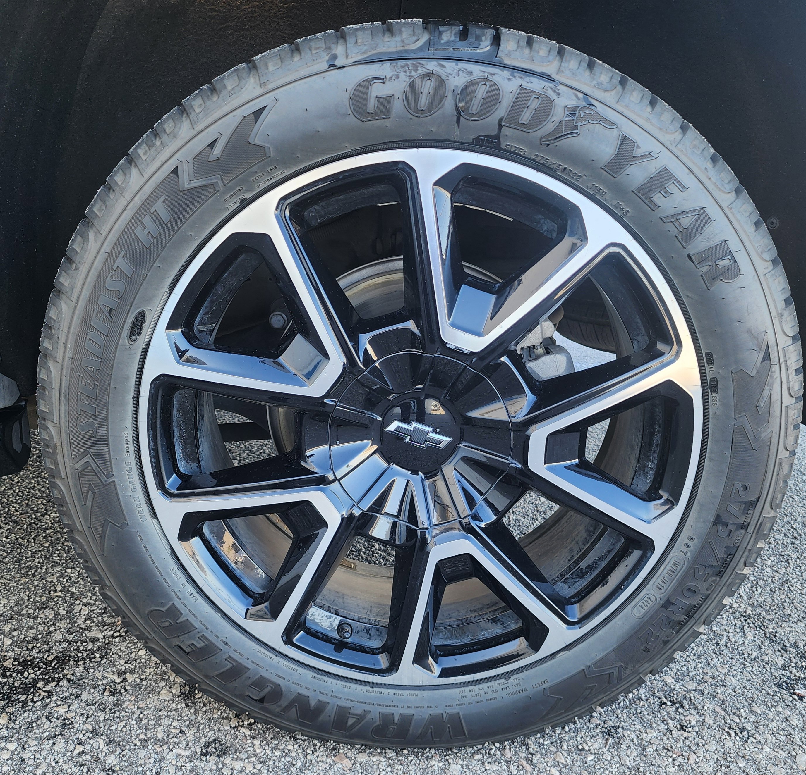 Used 2022 Chevrolet Tahoe RST w/ Luxury Package image 15