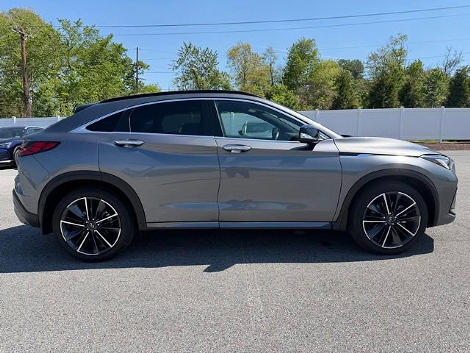 Certified 2023 INFINITI QX55 Luxe w/ Cargo Package AWD/4WD image 8