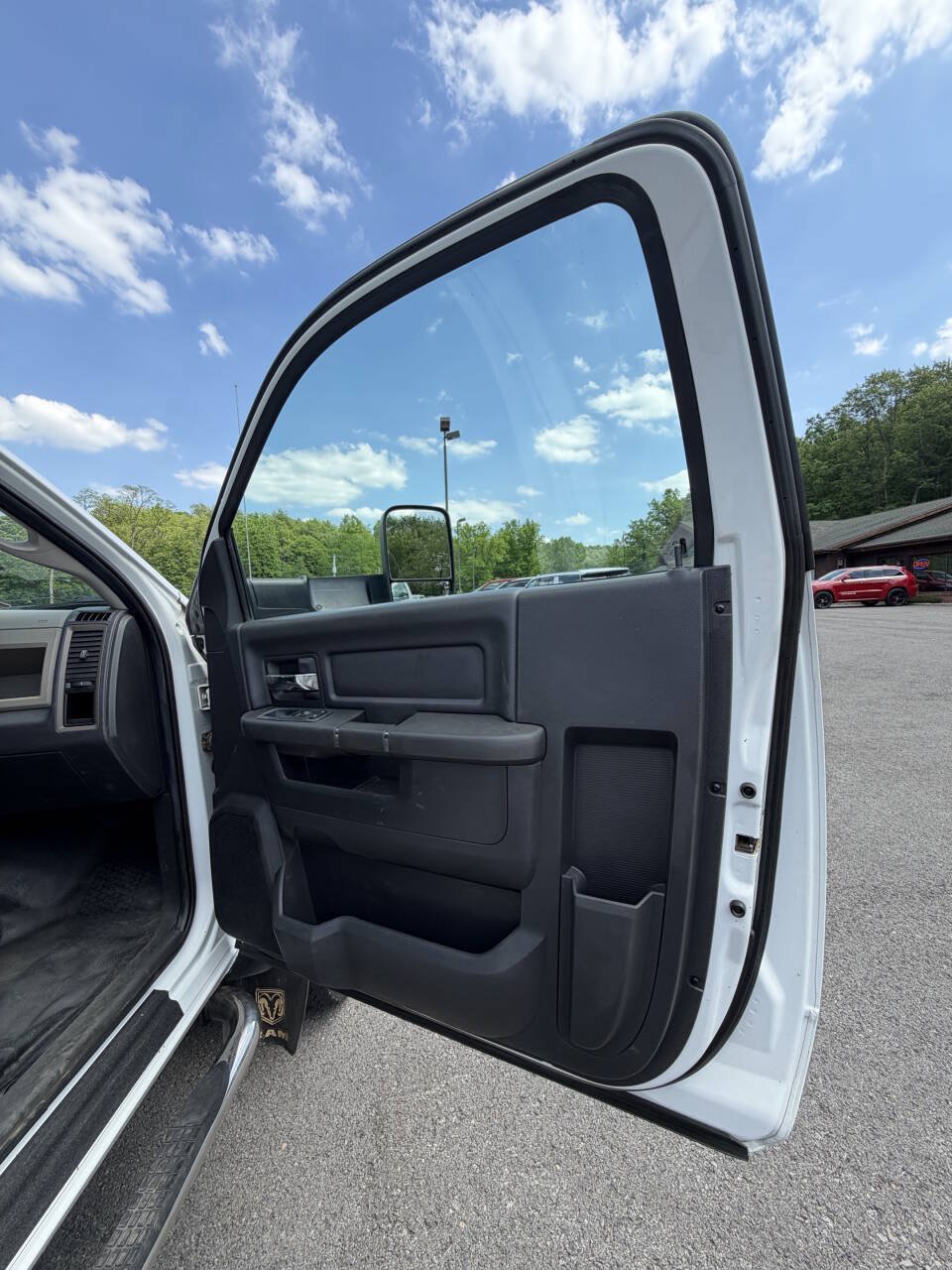 Used 2011 RAM 5500 4x4 Regular Cab w/ PWR Accessory Group image 33