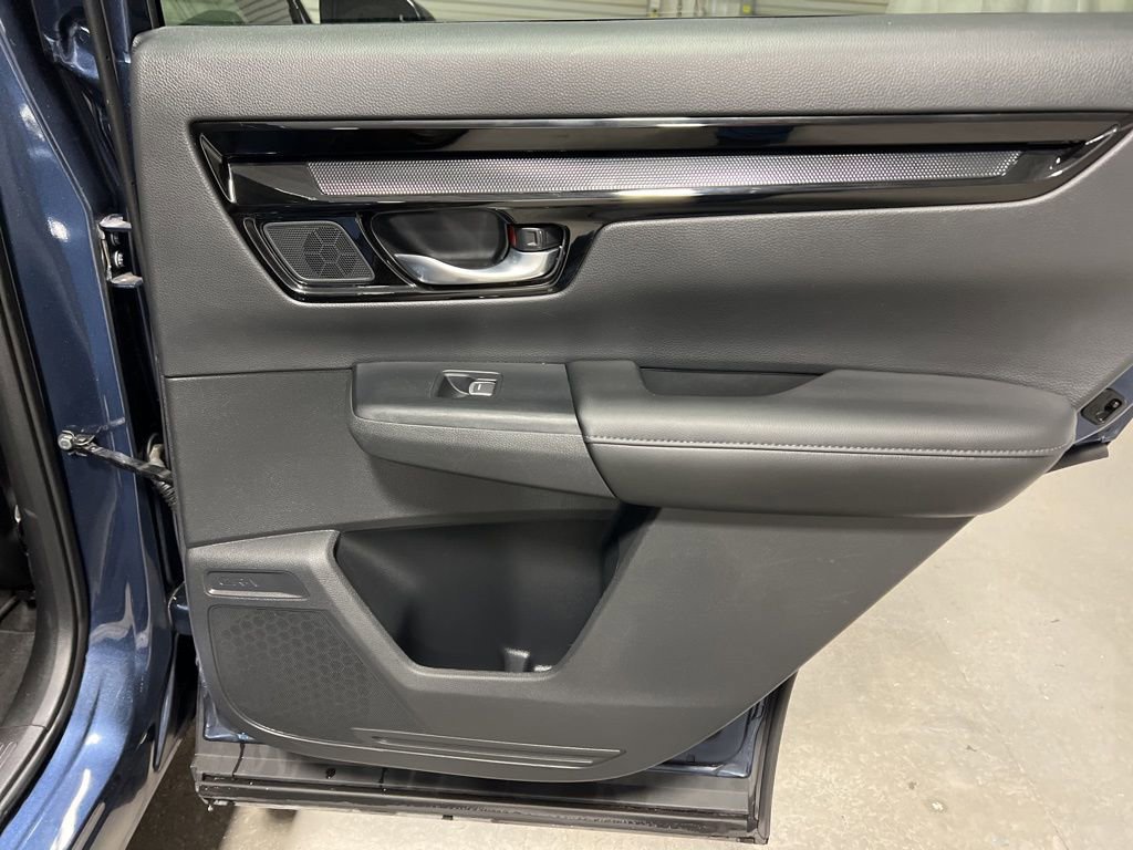 Used 2025 Honda CR-V EX-L image 12