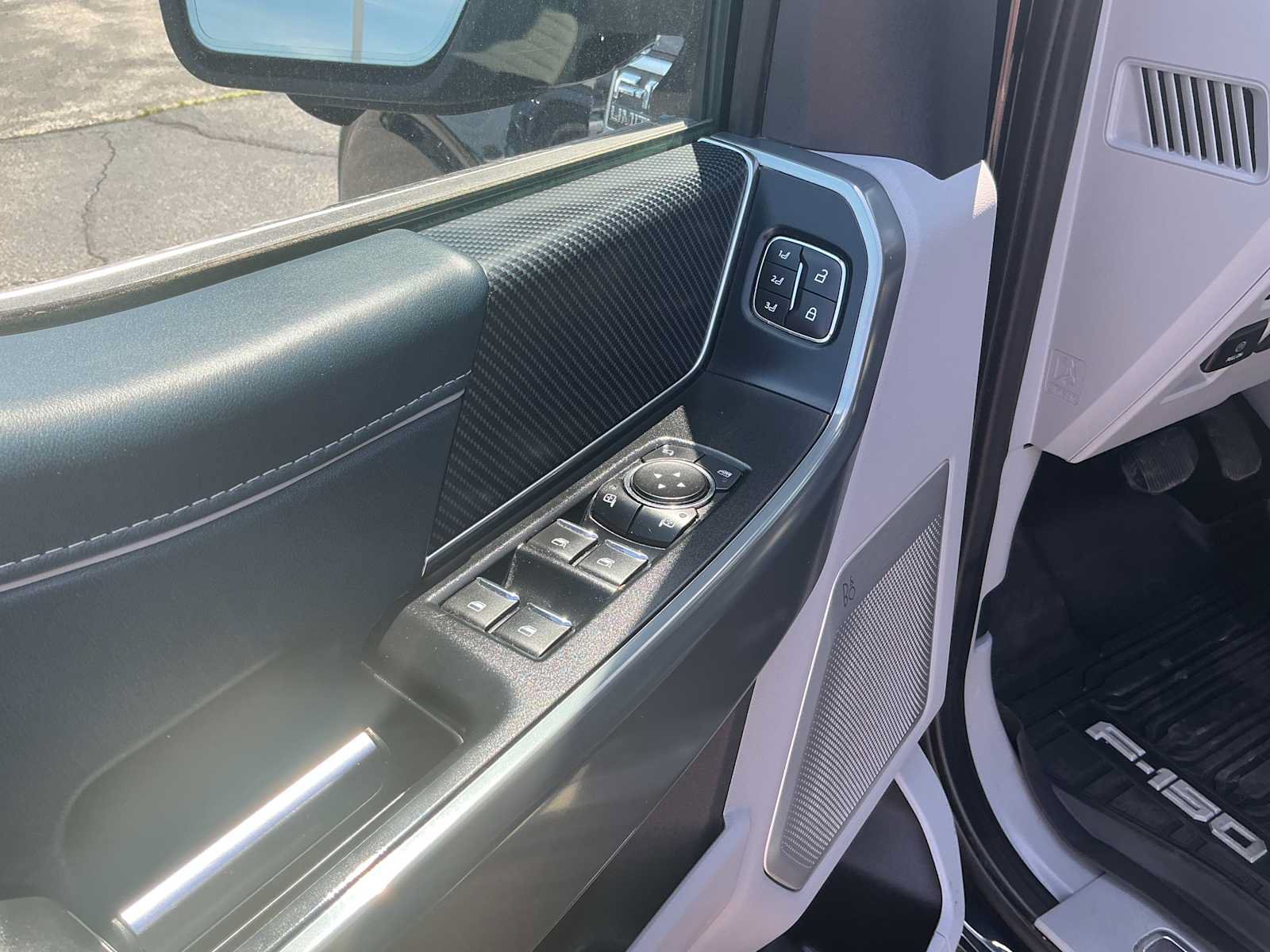 Used 2023 Ford F150 Limited AWD/4WD image 24