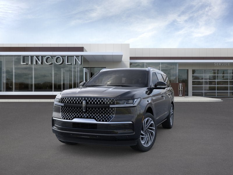New 2026 Lincoln Navigator Reserve AWD/4WD image 3
