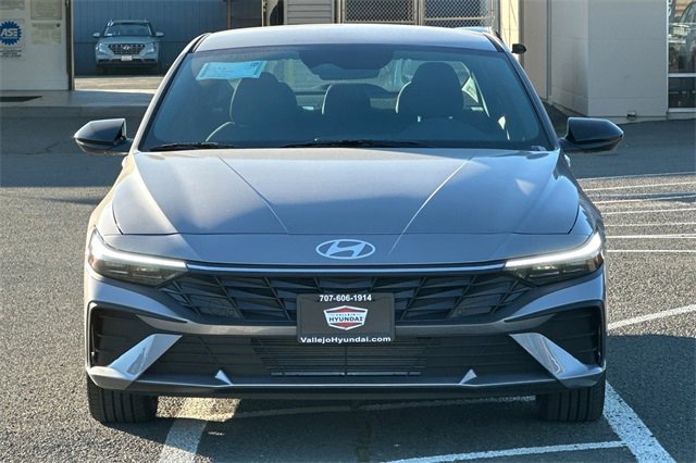 New 2026 Hyundai Elantra Sport image 3