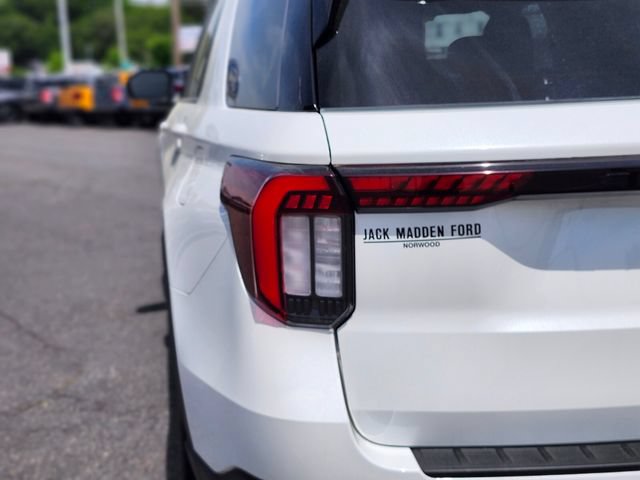 Certified 2025 Ford Explorer ST-Line w/ ST-Line Street Pack AWD/4WD image 9