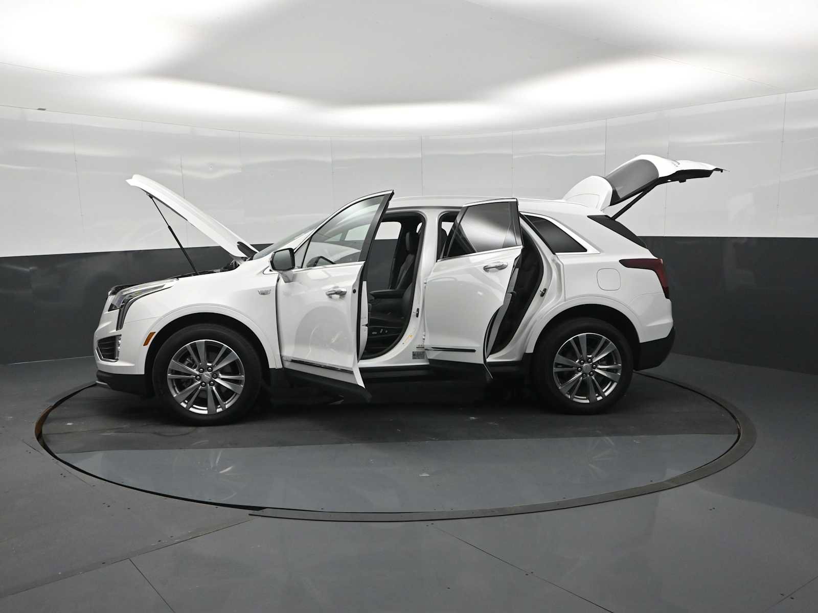 Used 2024 Cadillac XT5 Premium Luxury FWD image 39